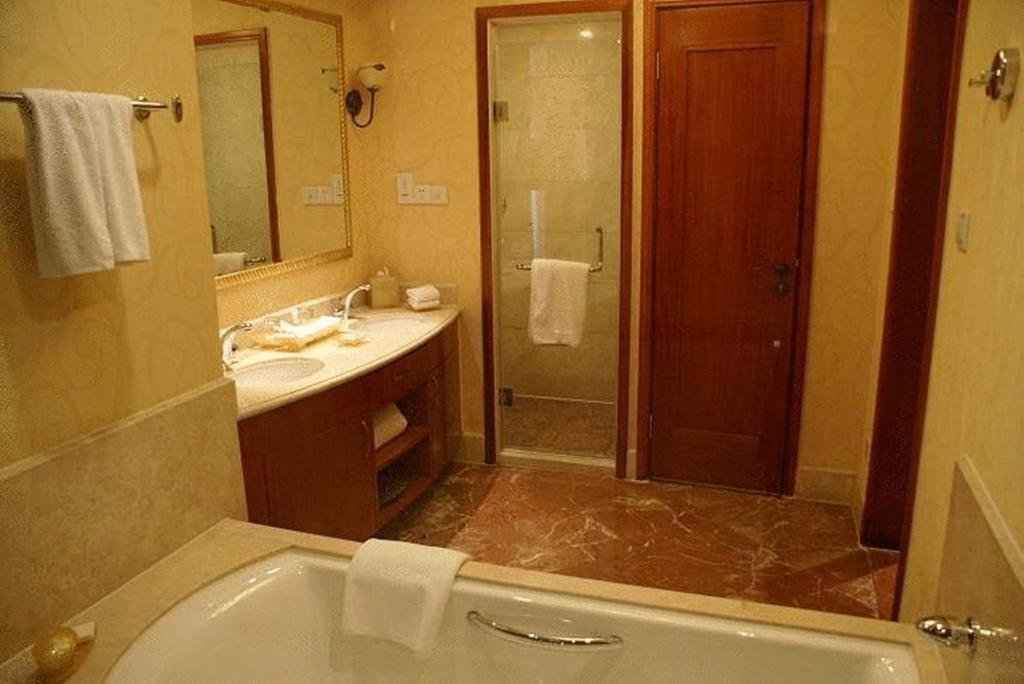 New Century Grand Hotel Кайфен Екстер'єр фото