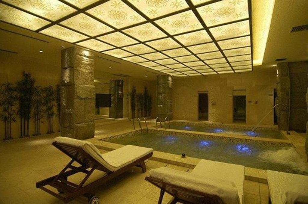 New Century Grand Hotel Кайфен Екстер'єр фото