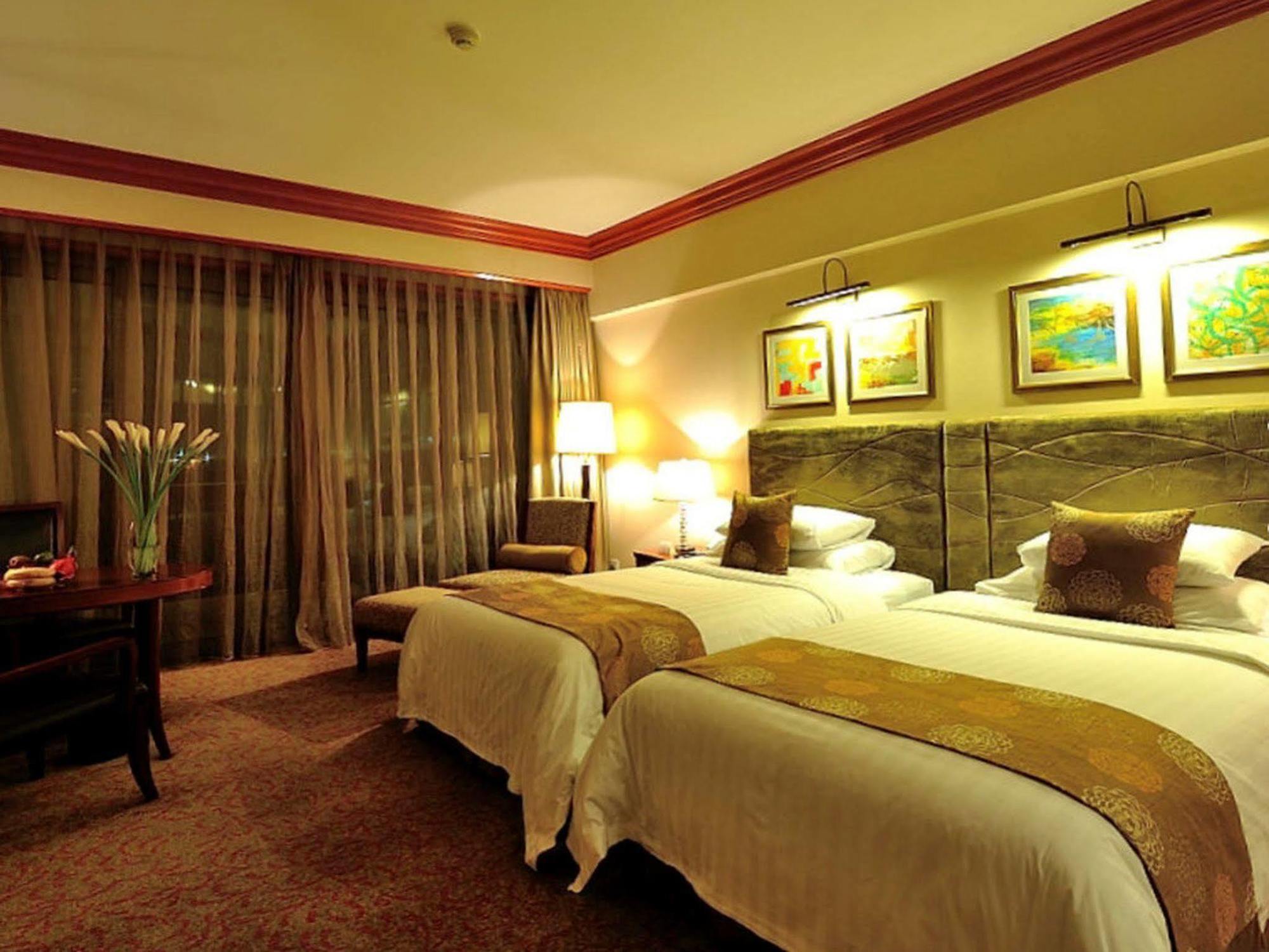 New Century Grand Hotel Кайфен Екстер'єр фото